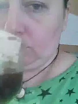 Snapshot of Rini333 chatting on 10-14-25, 09:54 Rini333 online show from 10-14-25, 09:54