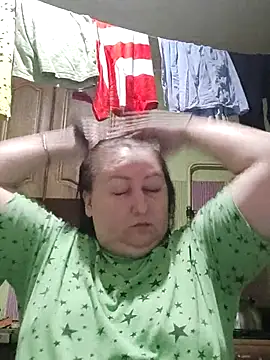 Snapshot of Rini333 chatting on 10-25-25, 03:14 Rini333 online show from 10-25-25, 03:14