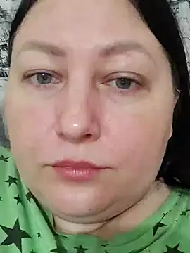 Snapshot of Rini333 chatting on 10-27-25, 06:17 Rini333 online show from 10-27-25, 06:17