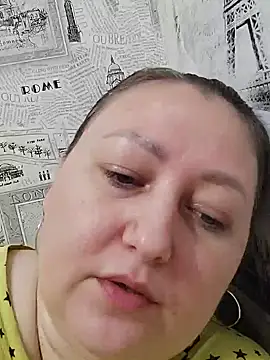 Snapshot of Rini333 chatting on 11-08-25, 04:40 Rini333 online show from 11-08-25, 04:40