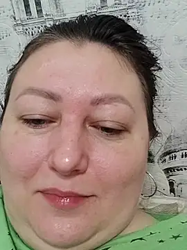 Snapshot of Rini333 chatting on 11-14-25, 09:41 Rini333 online show from 11-14-25, 09:41