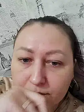 Snapshot of Rini333 chatting on 11-17-25, 11:27 Rini333 online show from 11-17-25, 11:27