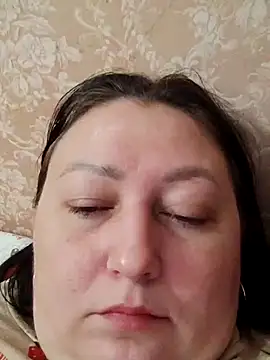 Snapshot of Rini333 chatting on 11-18-25, 02:28 Rini333 online show from 11-18-25, 02:28