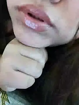 Snapshot of Srishtijain51 chatting on 02-02-25, 02:45 Srishtijain51 online show from 02-02-25, 02:45