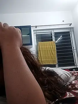 Snapshot of Srishtijain51 chatting on 02-16-25, 05:48 Srishtijain51 online show from 02-16-25, 05:48