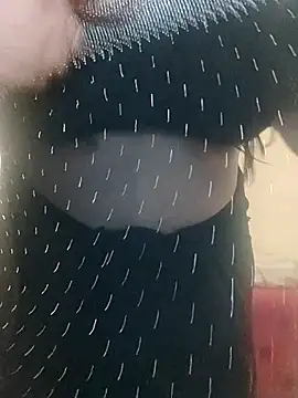 Snapshot of Srishtijain51 chatting on 10-28-25, 10:41 Srishtijain51 online show from 10-28-25, 10:41