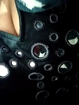 Srishtijain51 online show from 02-10-26, 09:46