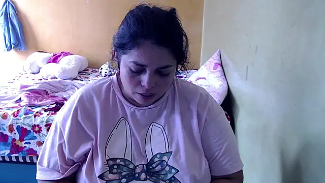 Snapshot of yulieth_bbw chatting on 10-19-25, 04:51 yulieth bbw online show from 10-19-25, 04:51