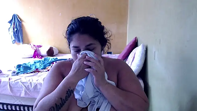 Snapshot of yulieth_bbw chatting on 11-11-25, 07:25 yulieth bbw online show from 11-11-25, 07:25