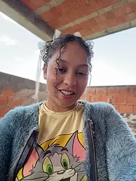 Snapshot of Shara_dreams chatting on 02-21-26, 06:31 Shara dreams online show from 02-21-26, 06:31