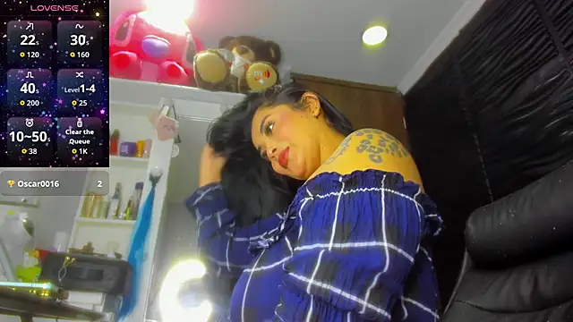 Snapshot of Pocahontas_d chatting on 12-04-25, 10:57 Pocahontas d online show from 12-04-25, 10:57