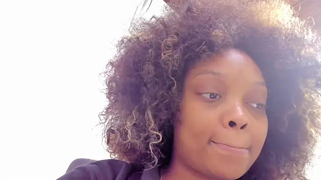 Snapshot of sweetlinddsay chatting on 02-28-25, 03:26 sweetlinddsay online show from 02-28-25, 03:26