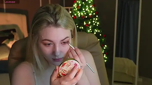 elinanortas online show from 12-27-24, 01:11
