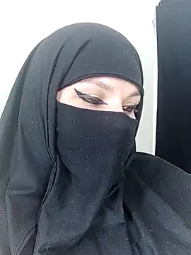 evelyn  salah online show from 10-21-25, 10:10