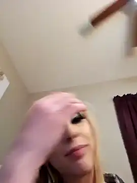 AmethystFoxx online show from 01-13-25, 08:04
