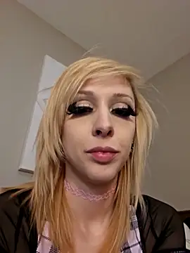AmethystFoxx online show from 02-17-25, 05:53
