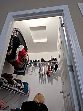 AmethystFoxx online show from 10-23-25, 09:35