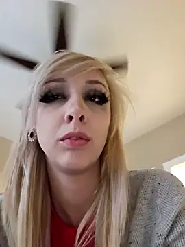 AmethystFoxx online show from 11-28-25, 09:28