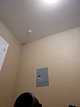 AmethystFoxx online show from 12-20-25, 12:18