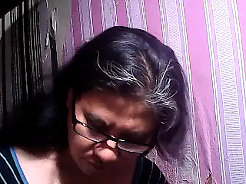 sweetsosie18 online show from 03-11-25, 11:01