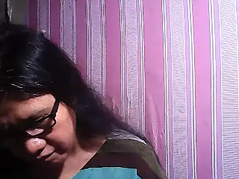 sweetsosie18 online show from 03-18-25, 06:37