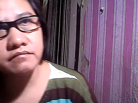 sweetsosie18 online show from 10-04-25, 11:19