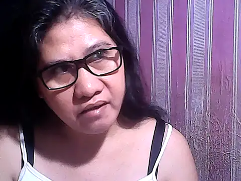 sweetsosie18 online show from 11-09-25, 09:40