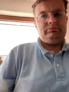 makau1 online show from 03-22-25, 10:49