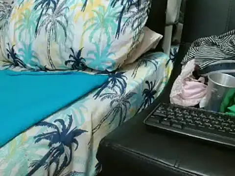 sharlot003 online show from 03-02-25, 11:07