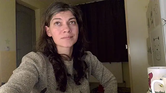 Snapshot of MercyLove chatting on 11-20-25, 02:39 MercyLove online show from 11-20-25, 02:39