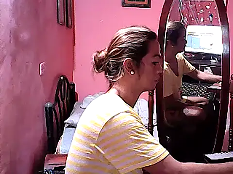 yummy 21xxx online show from 02-08-25, 10:18