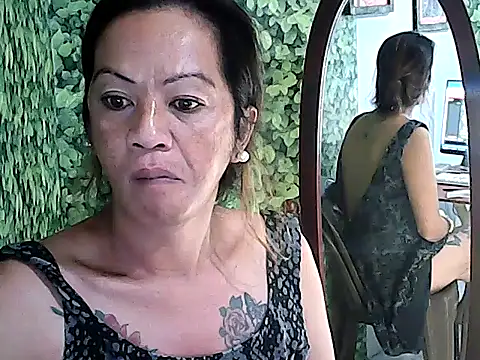 yummy 21xxx online show from 10-17-25, 01:31