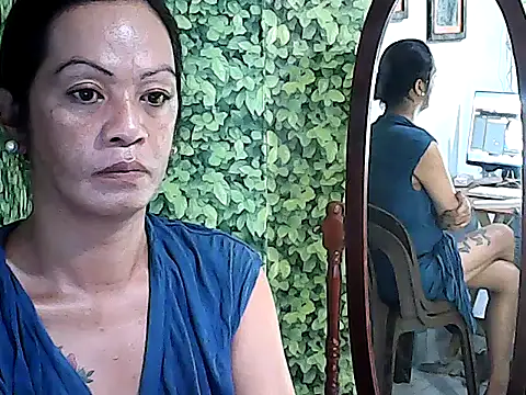 yummy 21xxx online show from 11-24-25, 12:21