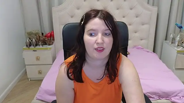 Snapshot of AmazingTori chatting on 10-04-25, 12:58 AmazingTori online show from 10-04-25, 12:58