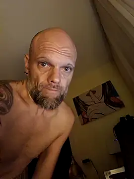 Ladyshaker82 online show from 11-05-25, 01:49