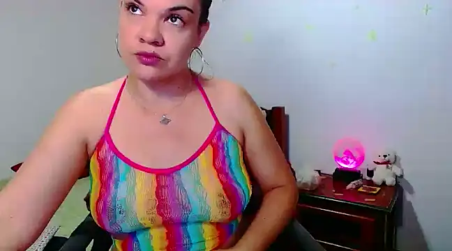 luchiana hott21 online show from 01-21-25, 04:58