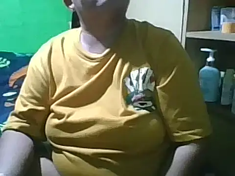 Snapshot of pinay_wild_mature chatting on 02-08-25, 04:36 pinay wild mature online show from 02-08-25, 04:36