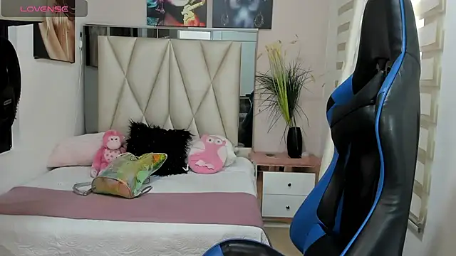 Snapshot of lady_Ary_xx chatting on 01-07-25, 08:21 lady Ary xx online show from 01-07-25, 08:21