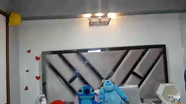 Snapshot of lady_Ary_xx chatting on 01-08-25, 08:50 lady Ary xx online show from 01-08-25, 08:50