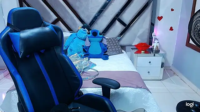 Snapshot of lady_Ary_xx chatting on 01-09-25, 09:37 lady Ary xx online show from 01-09-25, 09:37