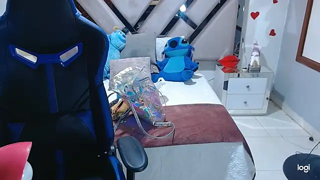 Snapshot of lady_Ary_xx chatting on 01-24-25, 08:22 lady Ary xx online show from 01-24-25, 08:22