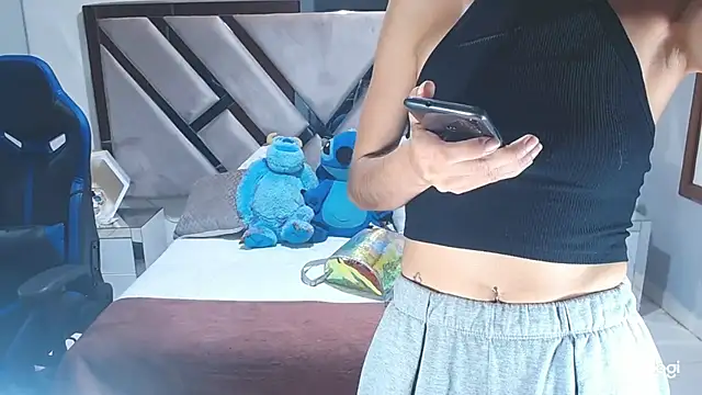 Snapshot of lady_Ary_xx chatting on 01-29-25, 08:25 lady Ary xx online show from 01-29-25, 08:25