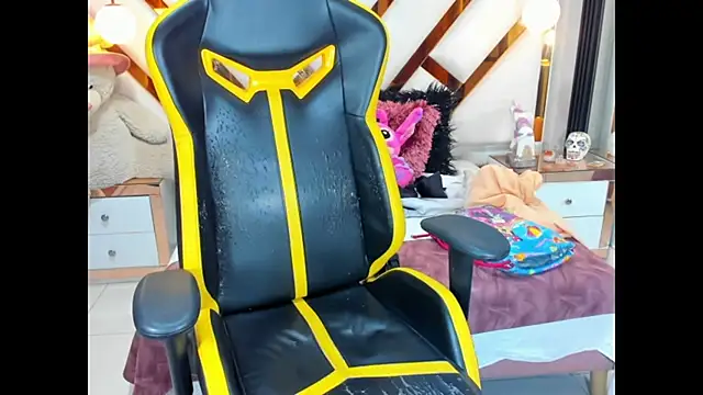 Snapshot of lady_Ary_xx chatting on 09-14-25, 09:14 lady Ary xx online show from 09-14-25, 09:14