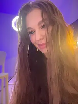 Snapshot of Emma_Catt chatting on 12-22-24, 06:48 Emma Catt online show from 12-22-24, 06:48