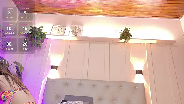 nicol snow online show from 11-08-25, 01:11