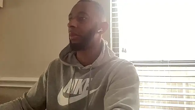 Snapshot of bosstang770 chatting on 12-12-24, 04:10 bosstang770 online show from 12-12-24, 04:10