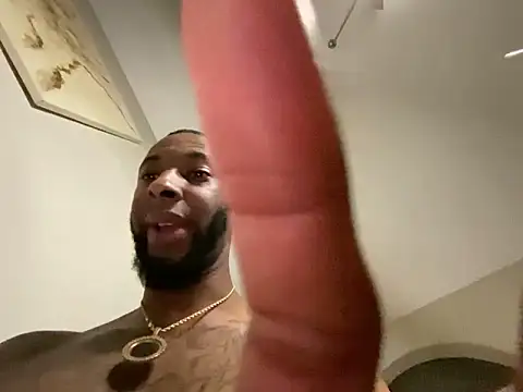 Snapshot of bosstang770 chatting on 12-25-24, 05:37 bosstang770 online show from 12-25-24, 05:37