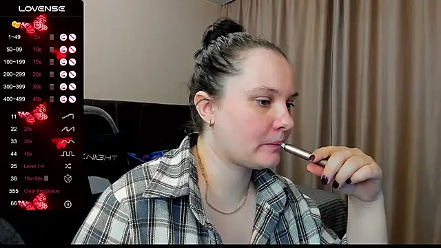 Snapshot of AlanaBrox chatting on 11-28-25, 11:40 AlanaBrox online show from 11-28-25, 11:40