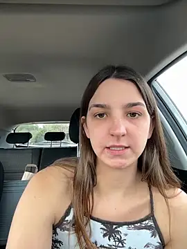 DoriDeluxe66 online show from 10-29-25, 10:39