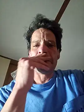 Snapshot of chosen923 chatting on 10-16-25, 05:36 chosen923 online show from 10-16-25, 05:36